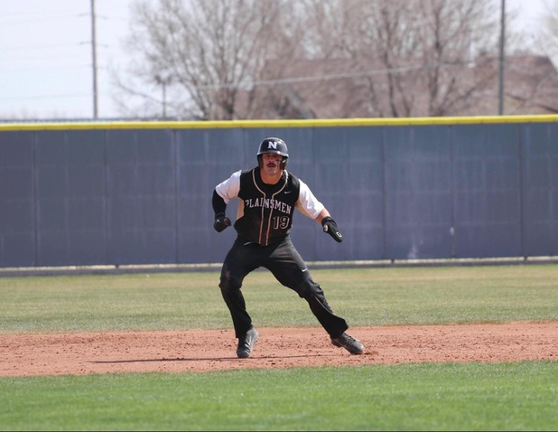 Plainsmen Sweep Dawson Community College
