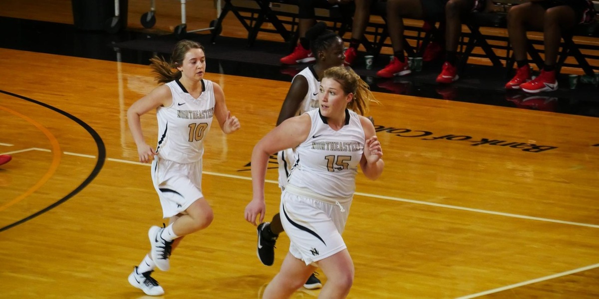 Plainswomen Defeat Mustangs; Fall to Badgers